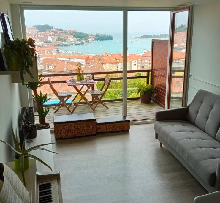 Terraza Y Piscina Con Vistas Espectaculares Al Mar Parking Cubierto Apartment San Vicente De La Barquera Exterior foto